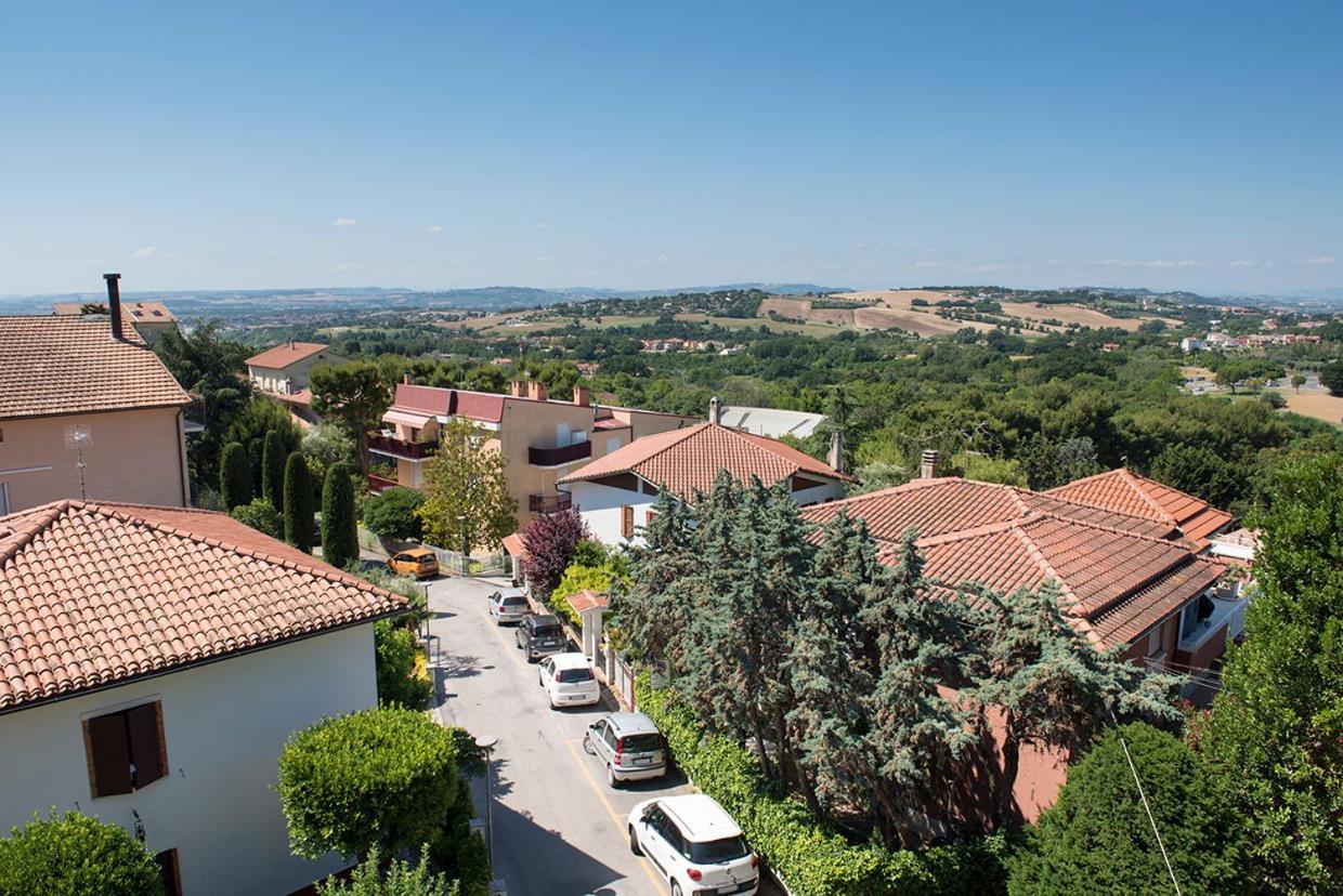 S270 - Sirolo, Quadrilocale In Centro Con Vista Panoramica Apartment Екстериор снимка